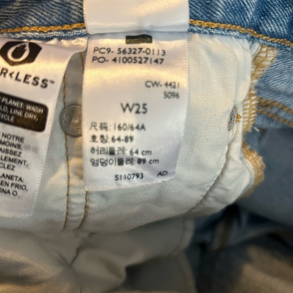 Levi’s - Picture 4 of 4